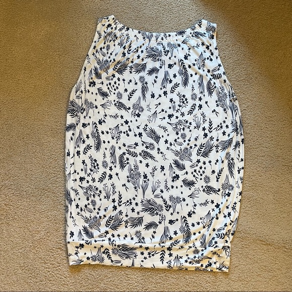 Loft Sleeveless Top - Picture 5 of 5